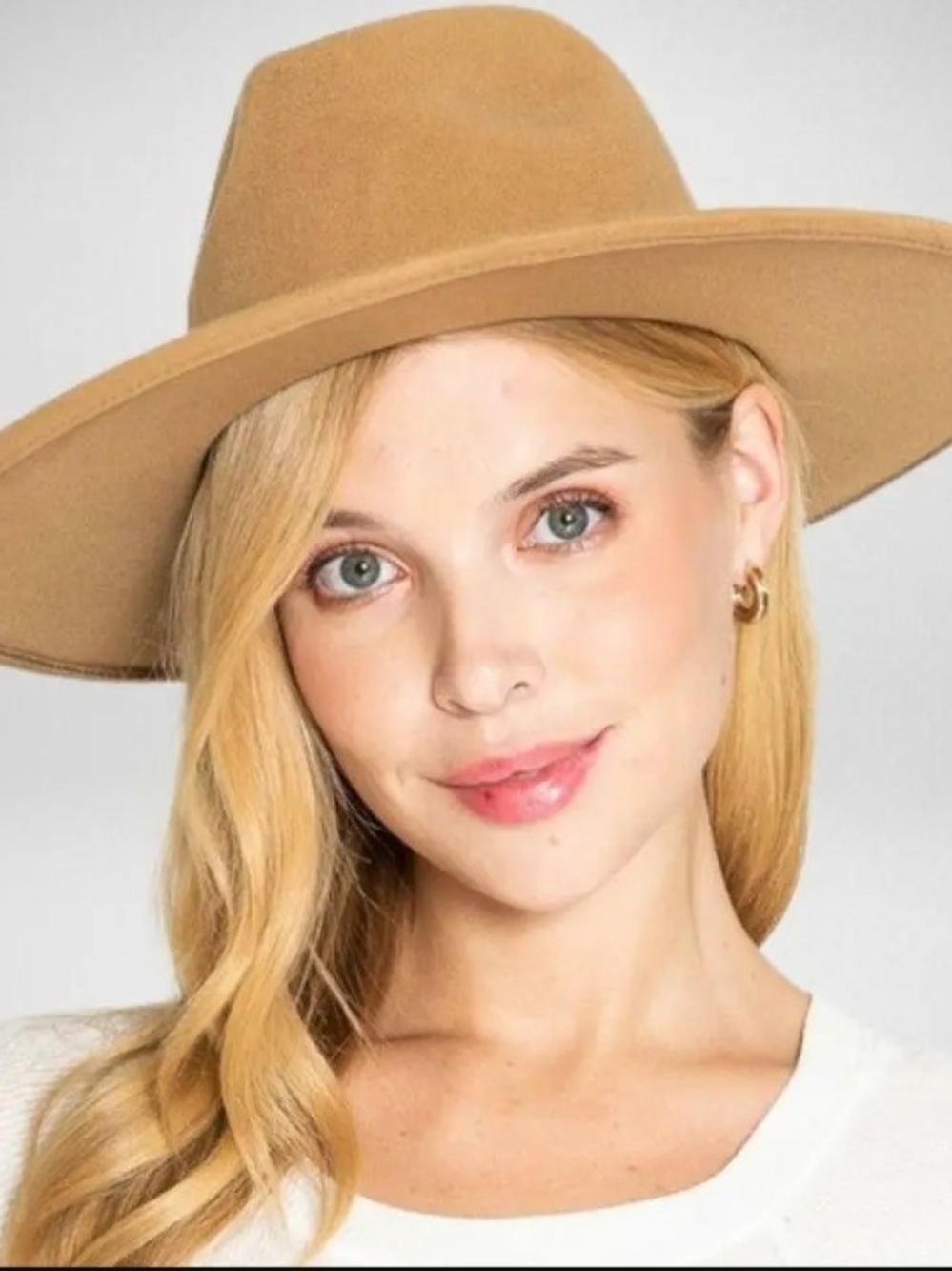 Wide Brim Fedora Hat in Camel